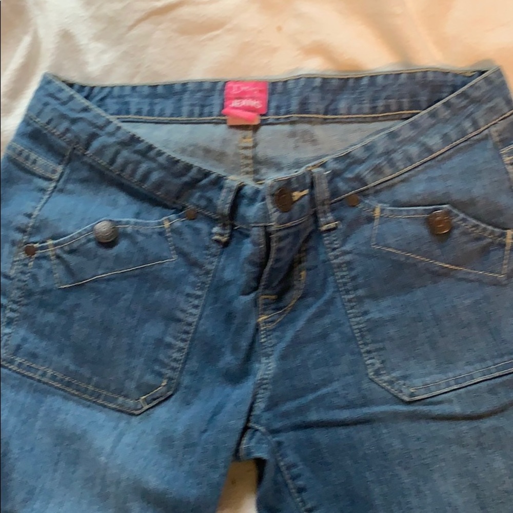 Jean Capris - Picture 5 of 6